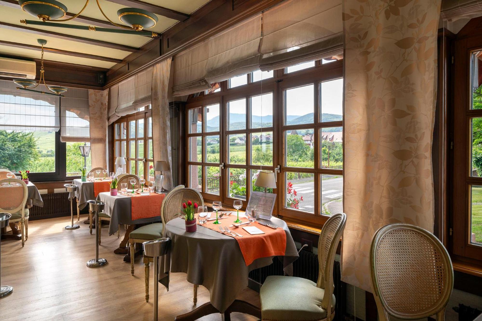 Hotel Munsch Restaurant & Wellness, Colmar Nord - Haut-Koenigsbourg 圣伊波利特 外观 照片