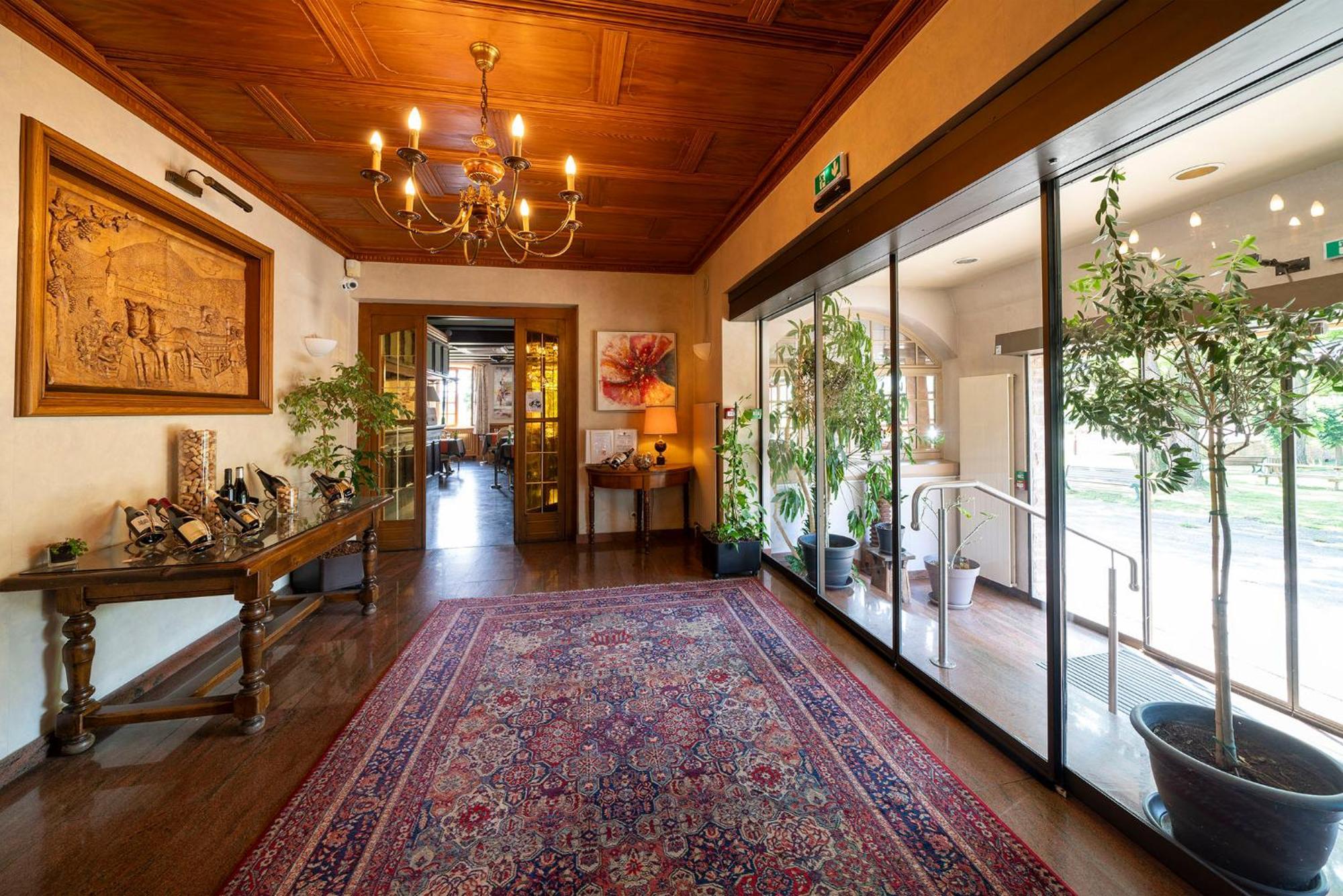 Hotel Munsch Restaurant & Wellness, Colmar Nord - Haut-Koenigsbourg 圣伊波利特 外观 照片